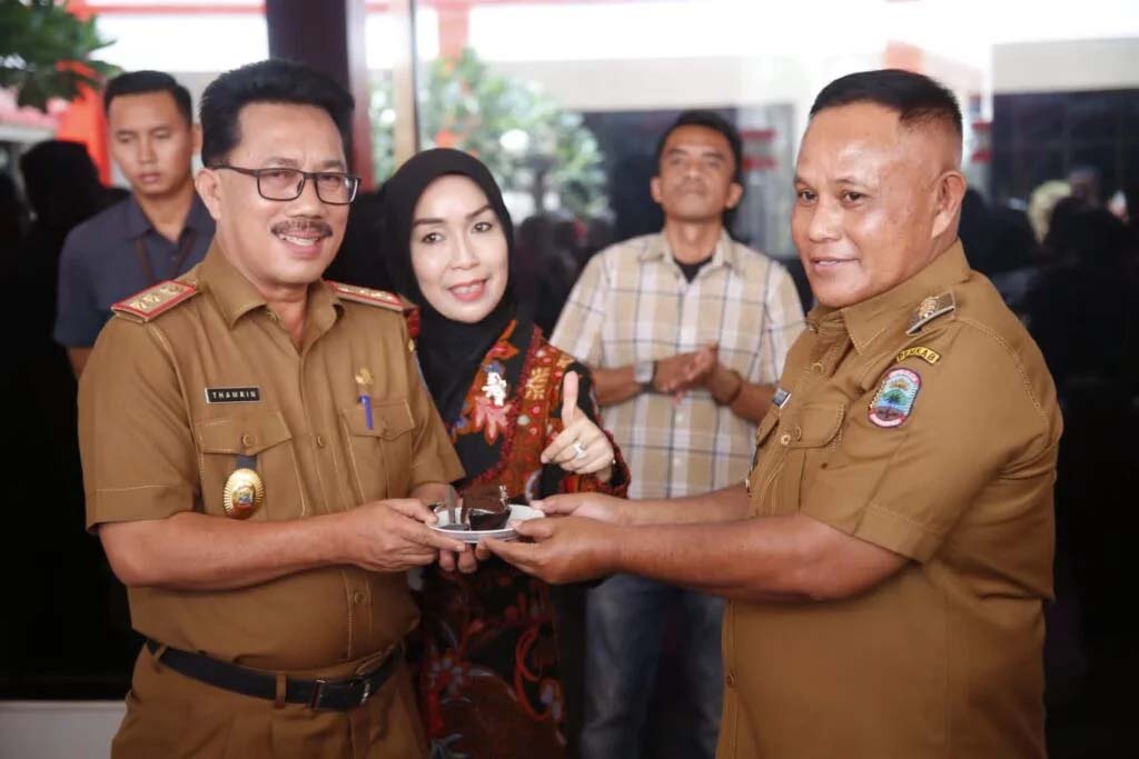 Panjang Umur Pak Bupati Nanang