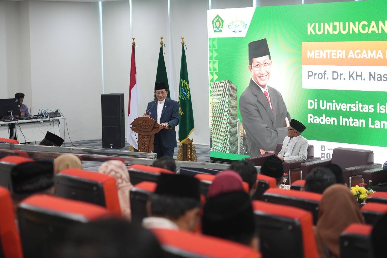 Menteri Agama Paling Konsisten dengan Citra Positif dari Publik