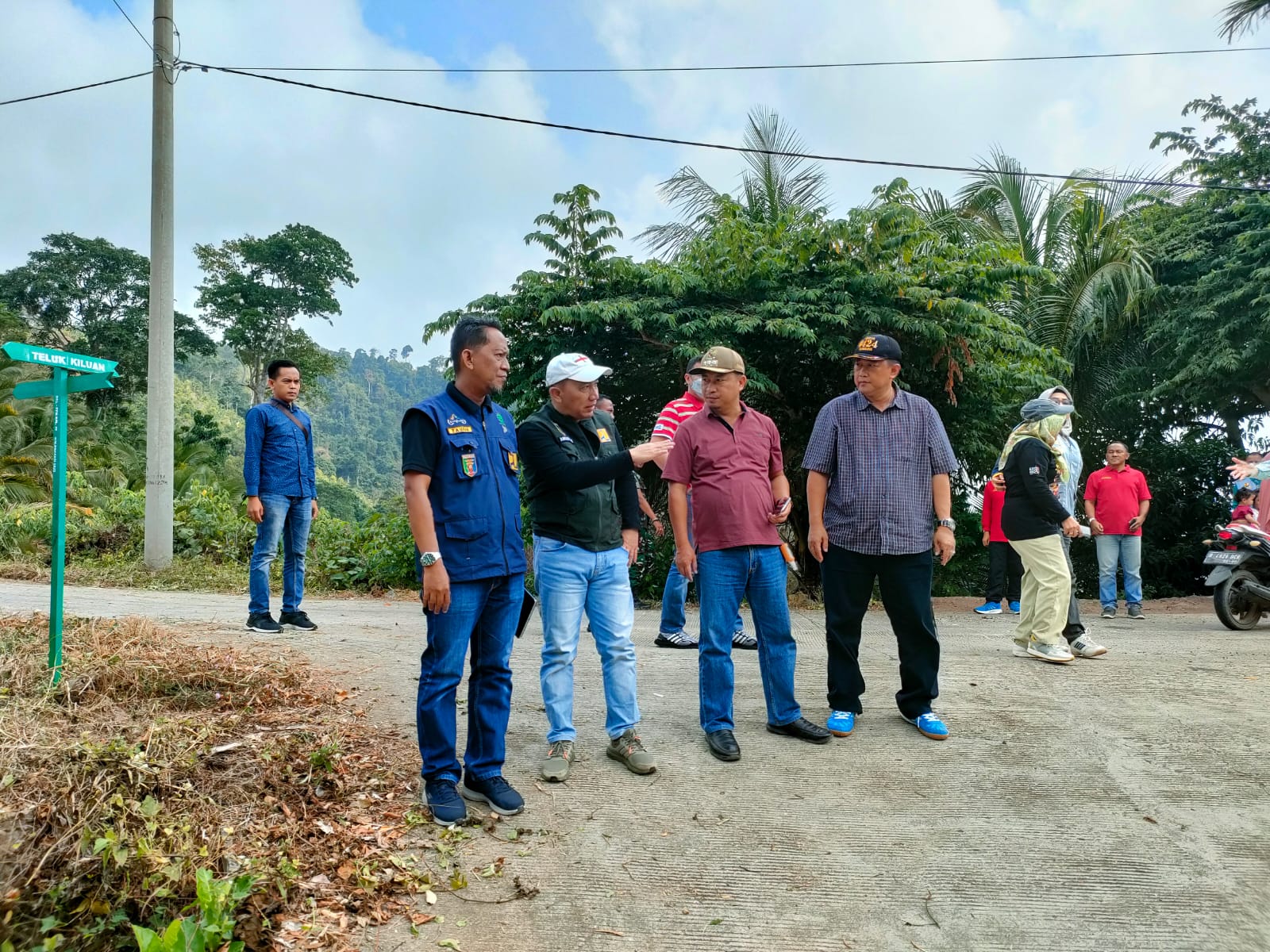 Pj Bupati Tanggamus dan Plt Kadis BMBK Kunker di Empat Kecamatan  Tanggamus