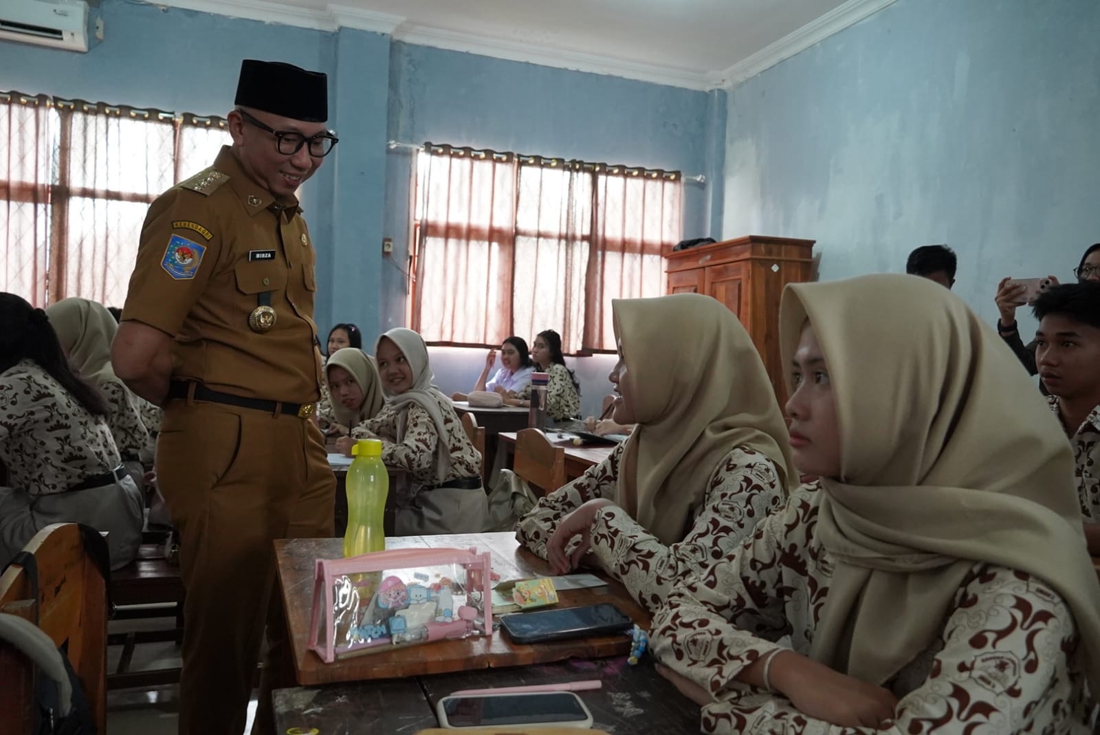 Gubernur Lampung Mirza Tinjau MPLS di SMAN 3 Bandar Lampung