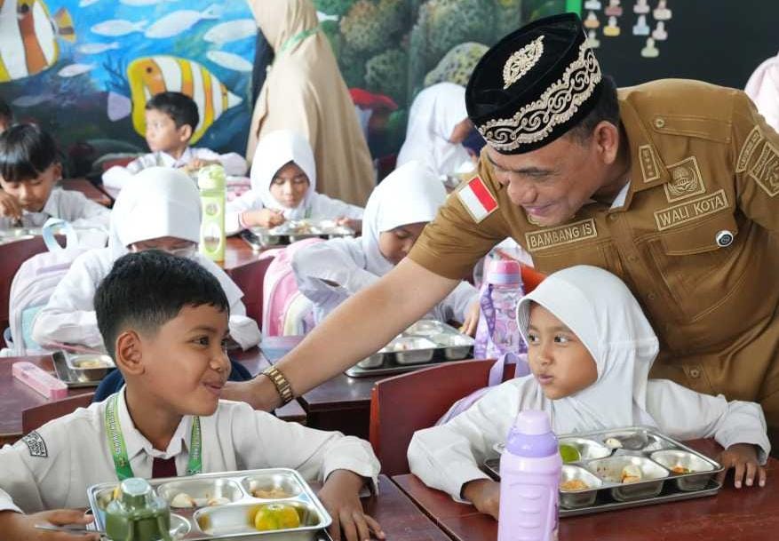 Wali Kota Metro Pastikan Pelaksanaan Program Makan Bergizi Gratis Berjalan Optimal