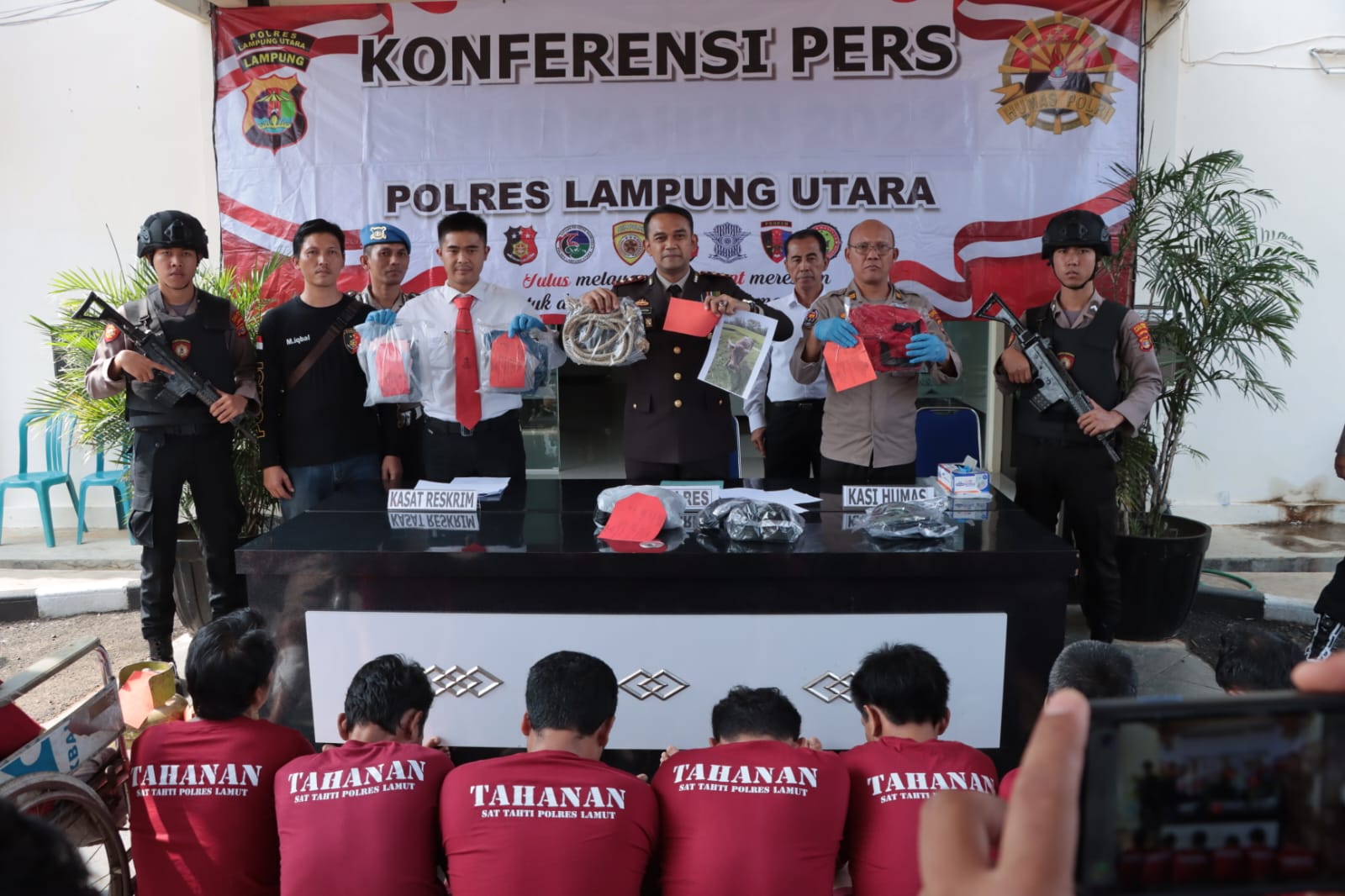 Hari Kemerdekaan RI Ke 78, Polres Lampura Ungkap 9 Kasus dan  Mengamankan 12 Pelaku