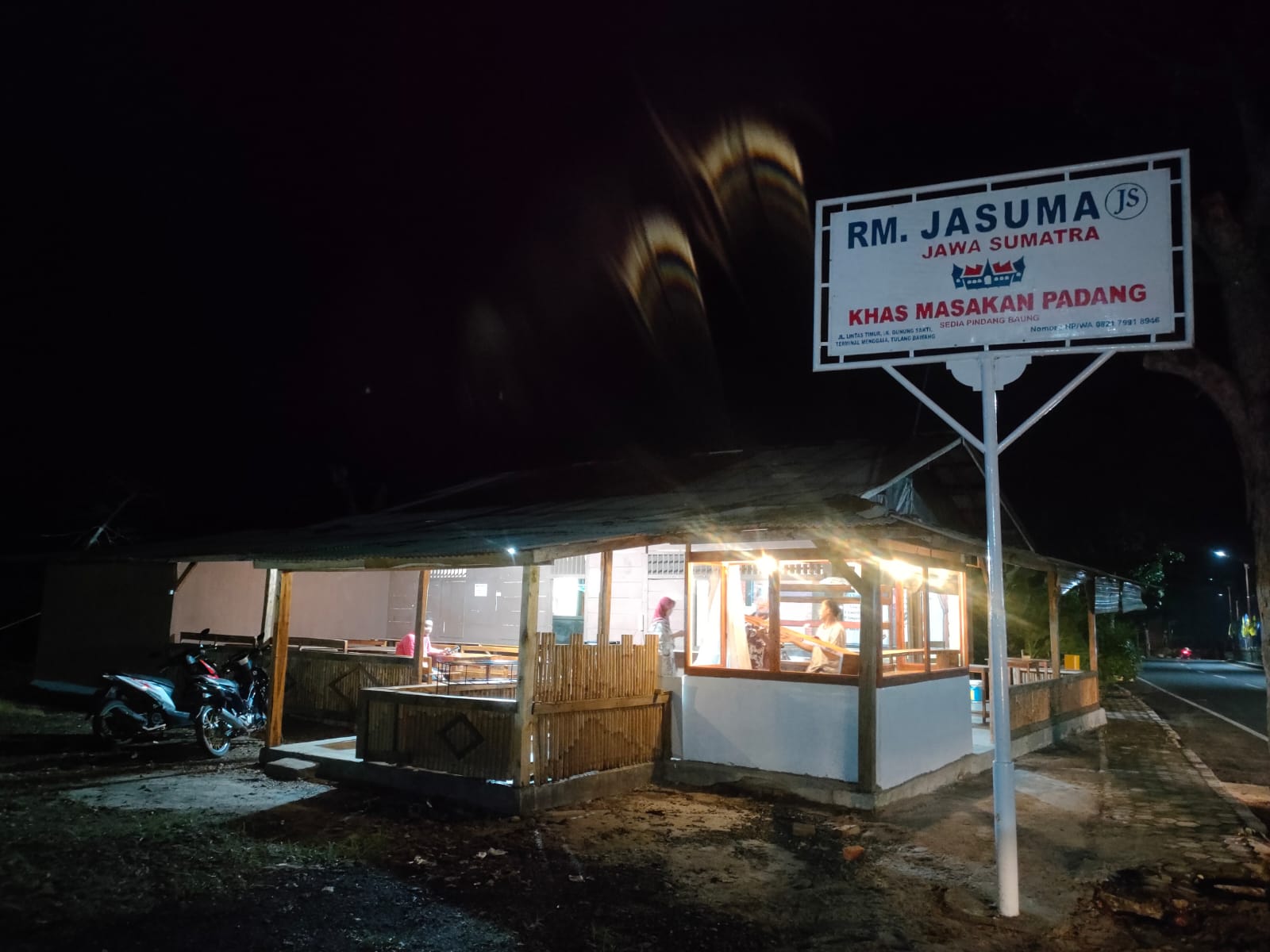 RM Jasuma Menggala Resmi Dibuka, Jamin Rasa Otentik Makanan Khas Padang.