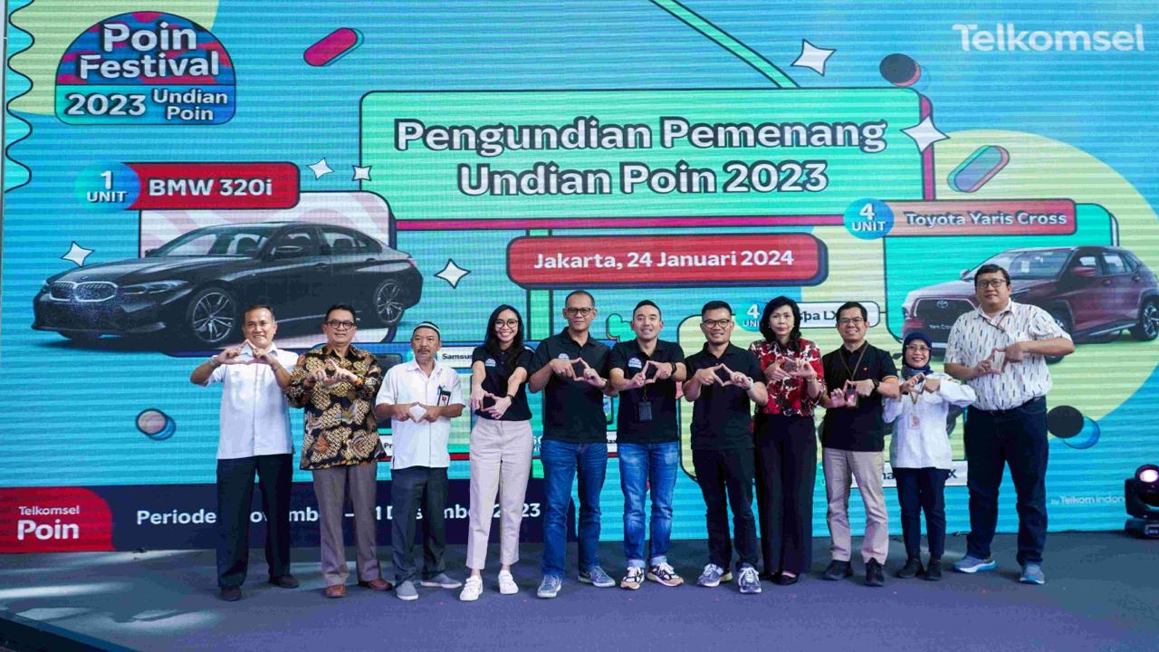 Telkomsel Umumkan Pemenang Program Undian Poin Festival 2023 Berhadiah 5 Mobil Mewah