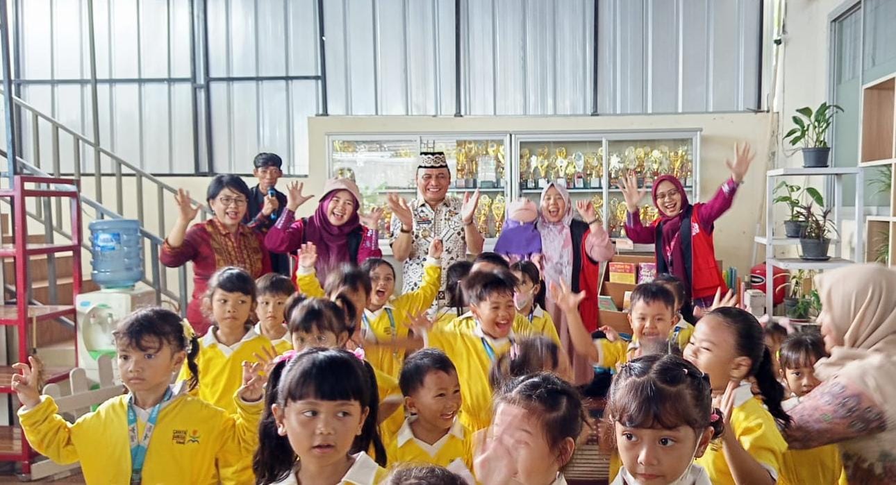 Wali Kota Metro Ajak Masyarakat Waspada Dampak Negatif Teknologi Digital Bagi Anak