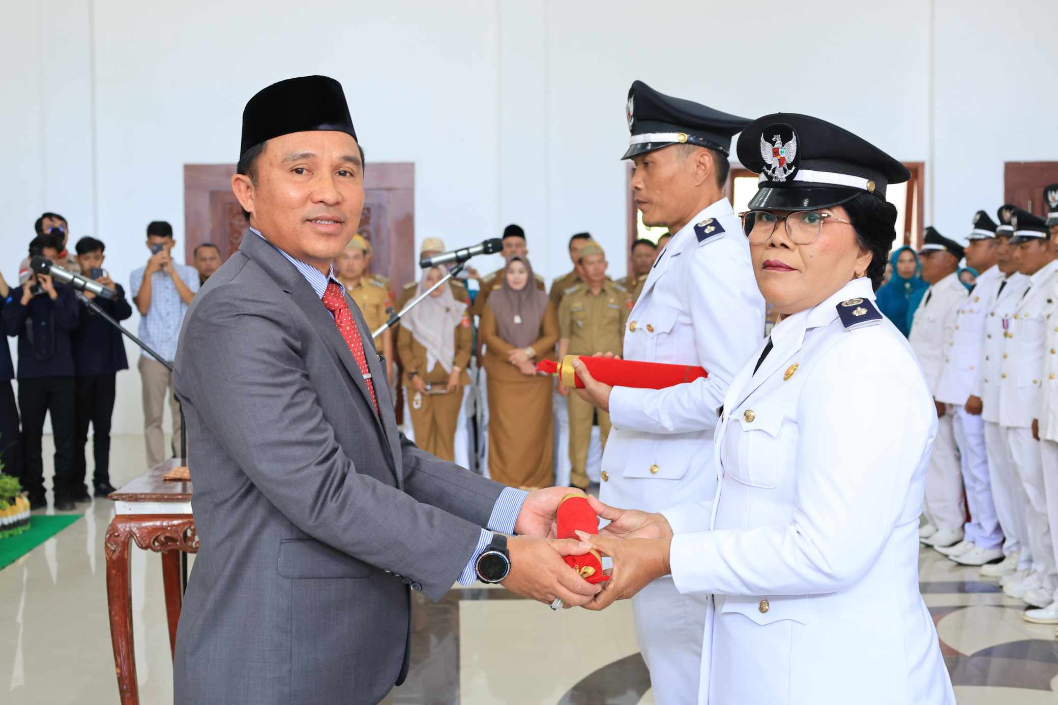 Lantik 60 Peratin, Parosil Mabsus Minta Prioritas Pembangunan Infrastruktur