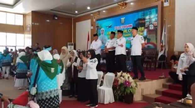 Bupati Way Kanan Lepas Keberangkatan 224 Calon Jamaah Haji