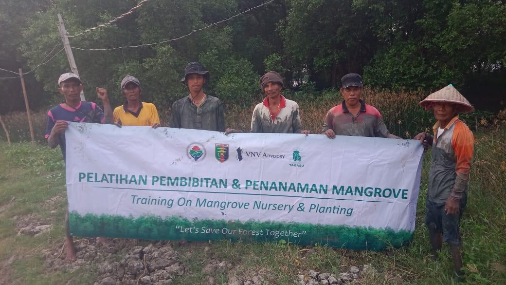 KTH Hijau Lestari Tanam 25 ribu Mangrove di Sragi