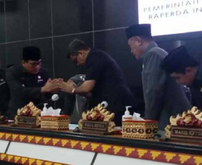 Walikota Paparkan Usulan Dua Raperda di Paripurna