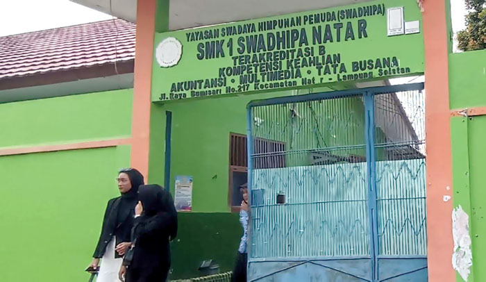 Kepala SMK 1 Swadhipa Natar Bersikukuh Anggaran Yang Dikelolahnya Untuk Kegiatan Gaji Guru, Tapi