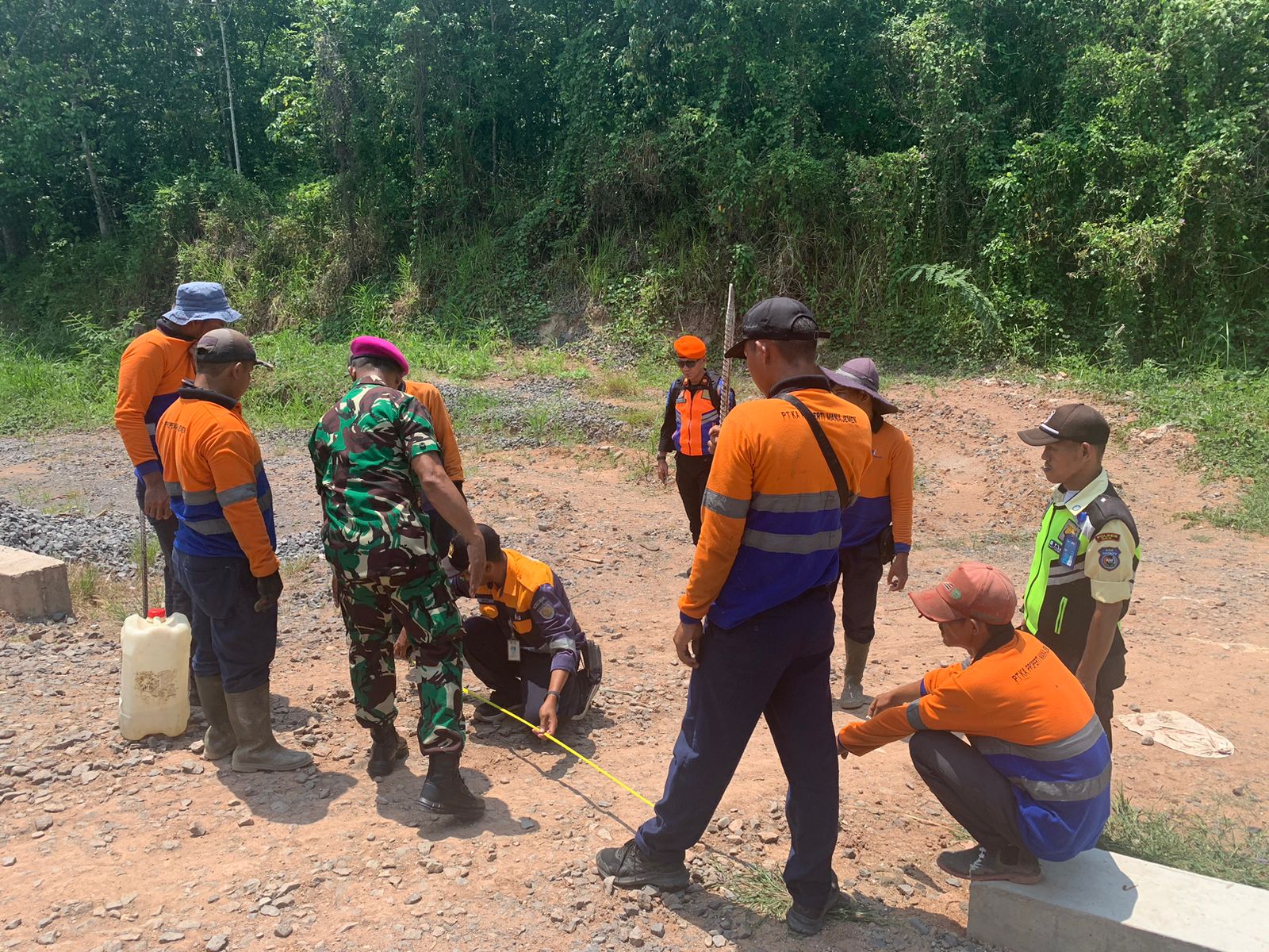 Divre IV Tanjungkarang Imbau Masyarakat Tidak Buka Kembali Perlintasan Liar yang Sudah Ditutup