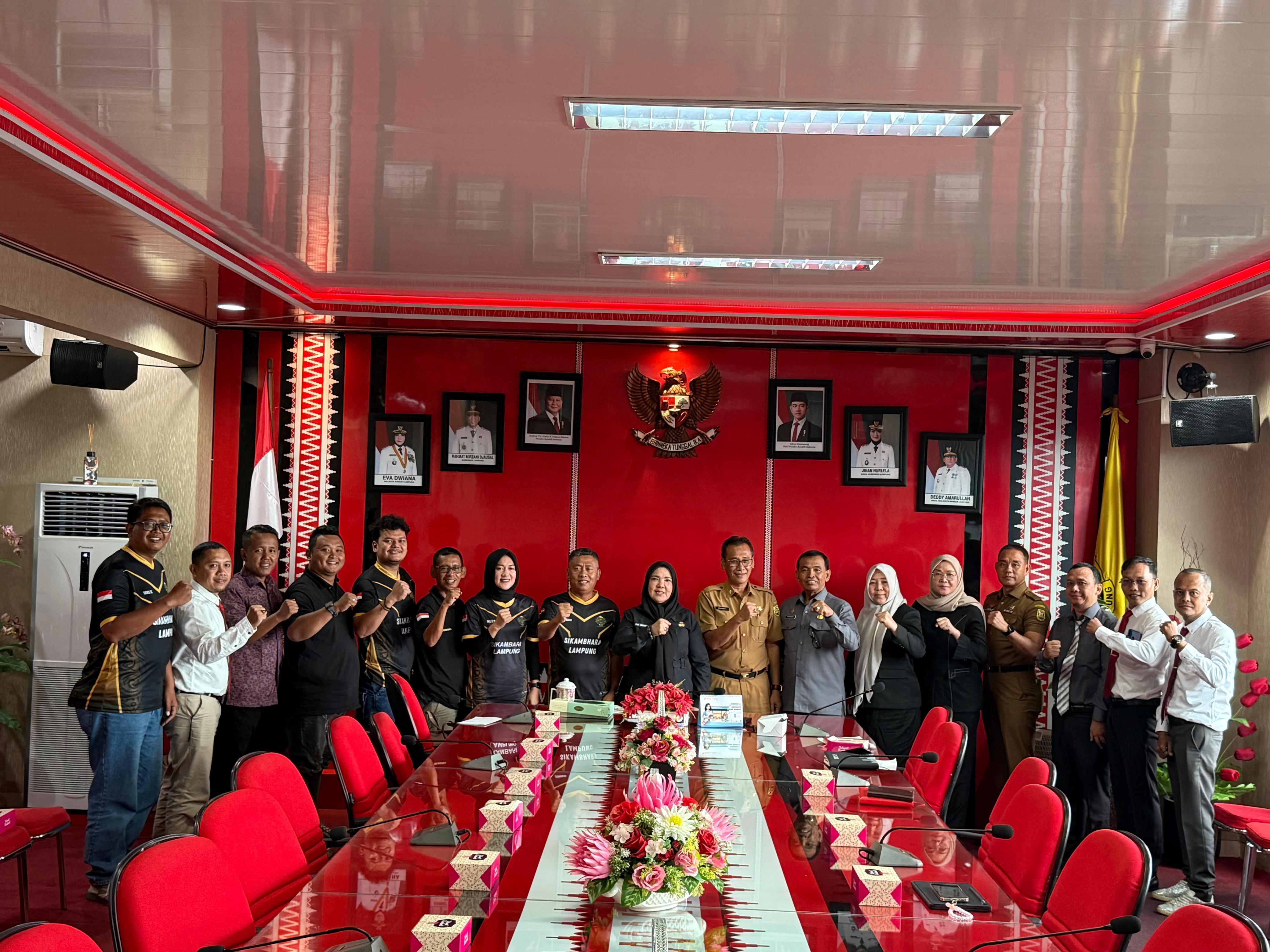 SIKAMBARA - Pemkot Bandarlampung Jalin Sinergitas Majukan Sepakbola Lampung 