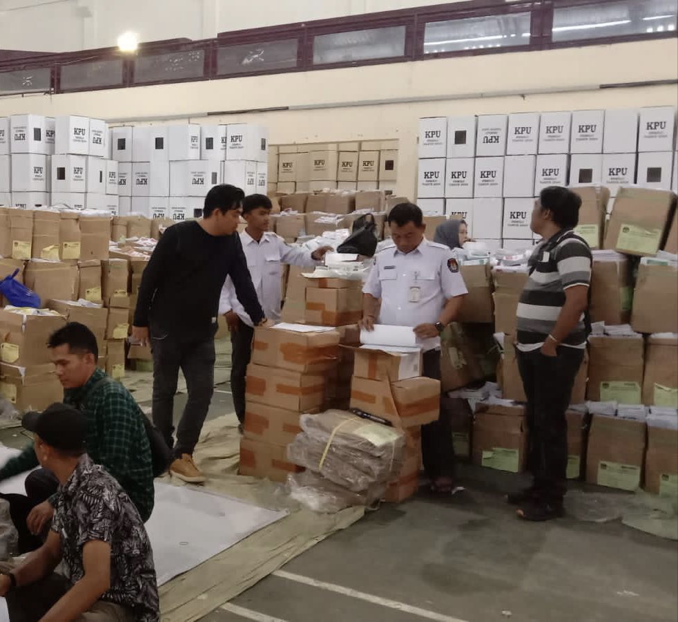 Packing Logistik Pemilu Bakal Diangsur