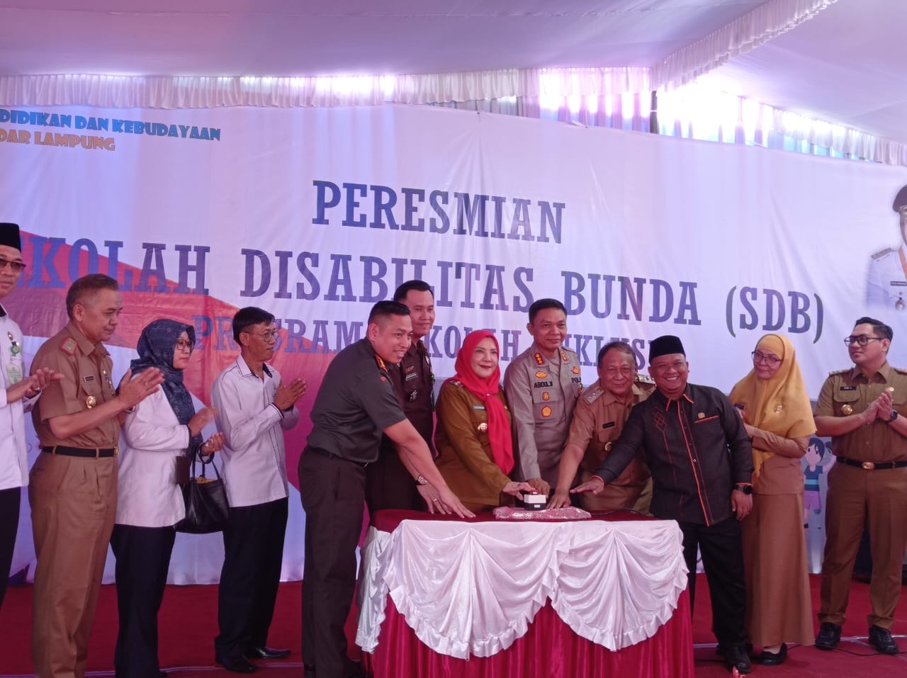 Walikota Bandar Lampung Hj. Eva Dwiana Resmikan SDB Negeri Pertama Di Indonesia