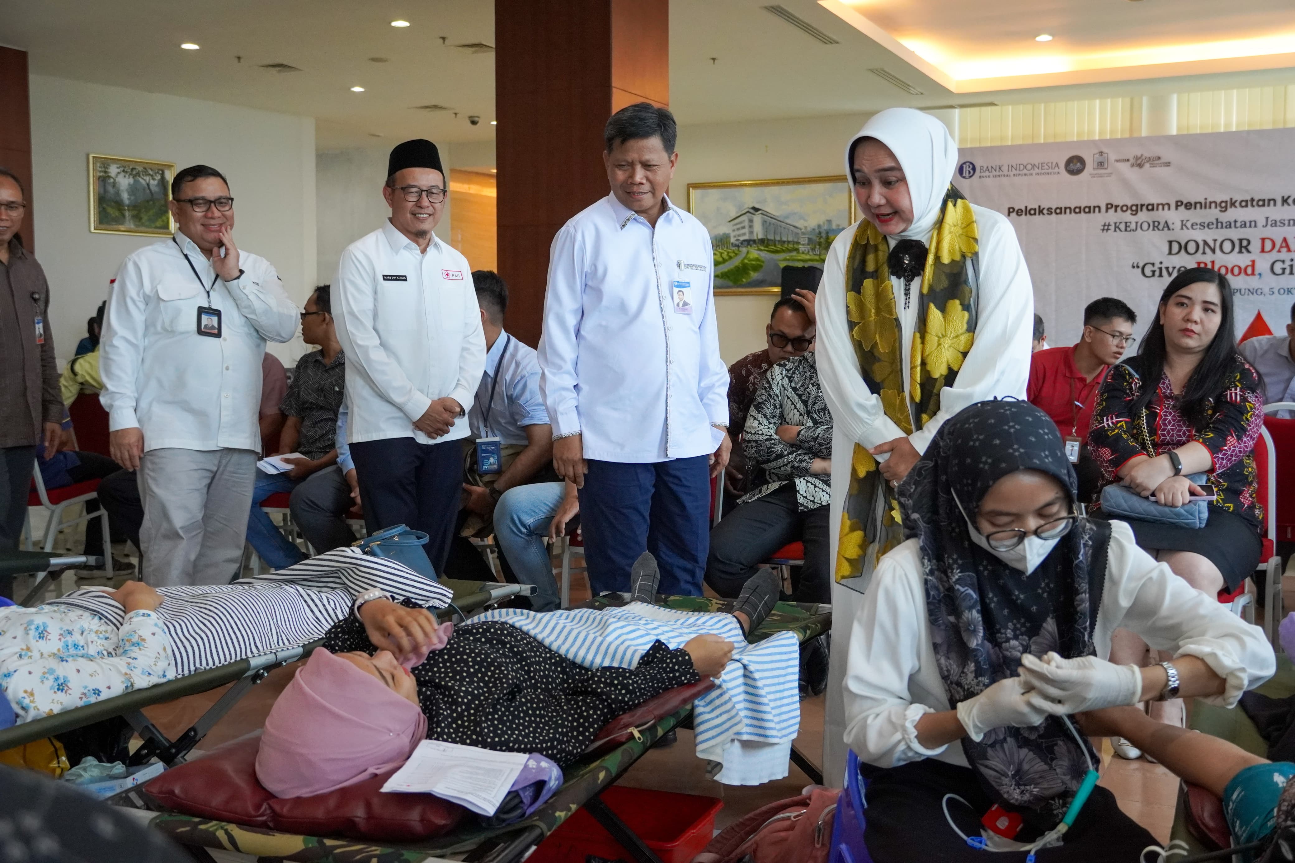 Riana Sari Arinal Menghadiri Donor Darah Perwakilan Bank Indonesia Provinsi Lampung