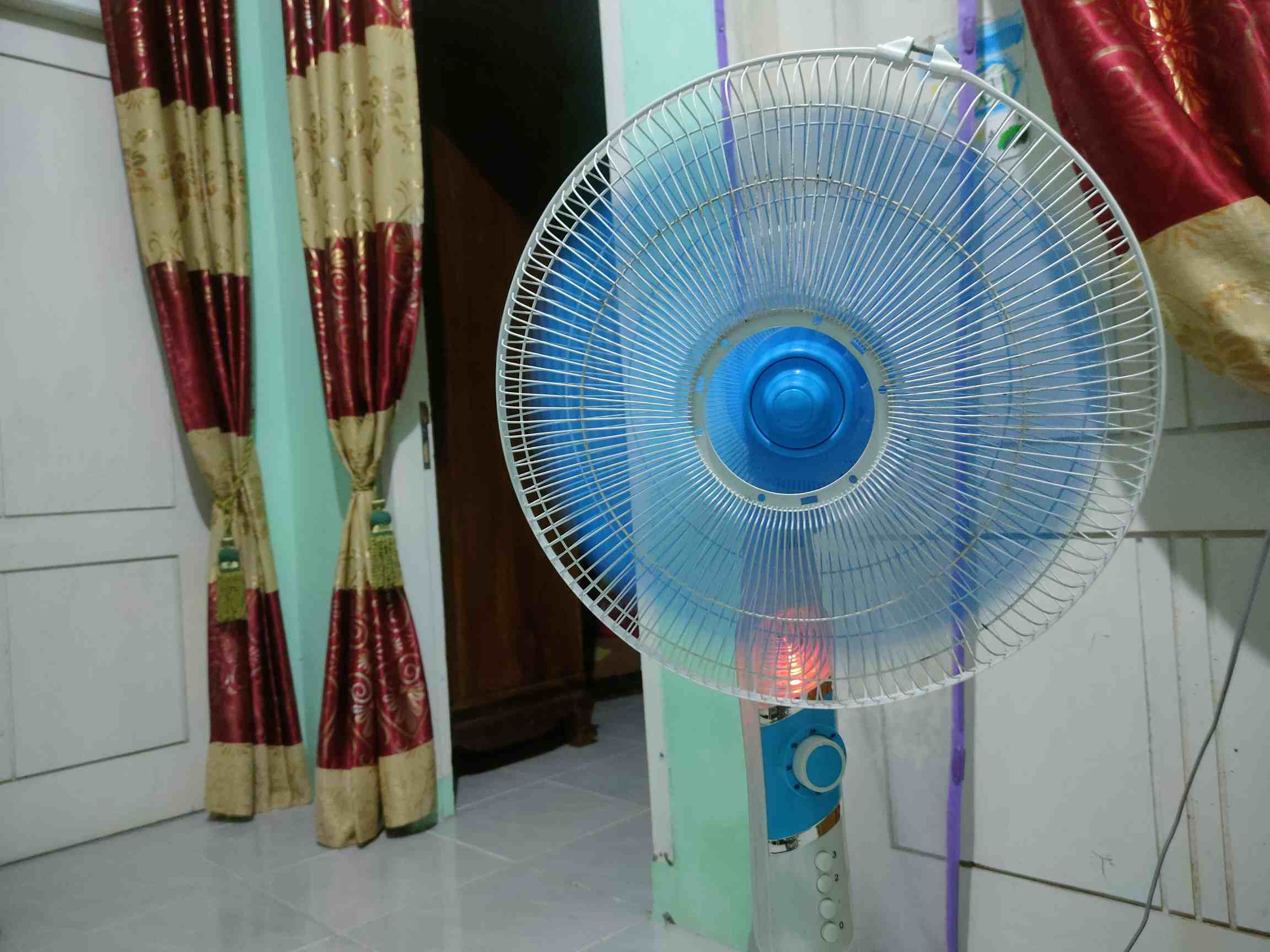 Wajib Tahu, ini Cara Membersihkan Kipas Angin Tanpa Harus Membongkar Total 