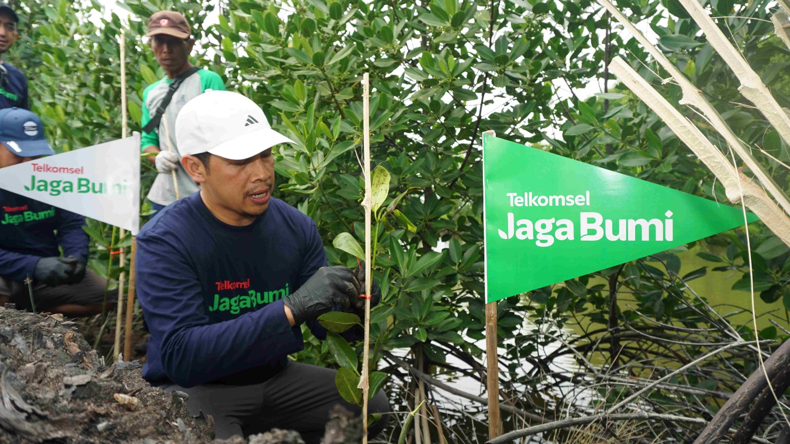 Rayakan Hari Bumi 2026, Telkomsel Ajak Masyarakat Jaga Lingkungan