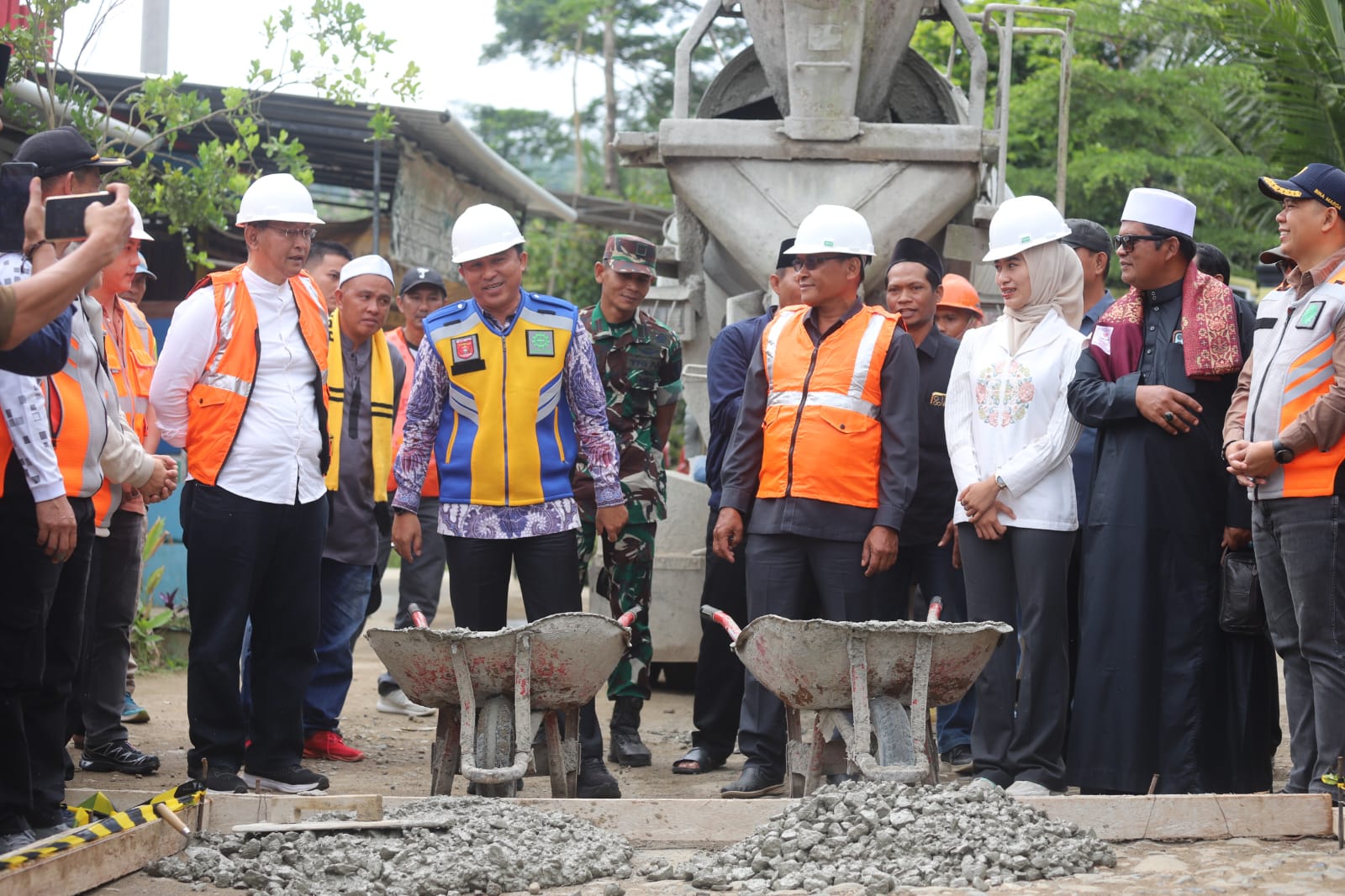 1,2 KM Jalan Tugu Ratu–Sukamarga Dibangun, Parosil: Titik Awal Harapan Baru Warga Suoh