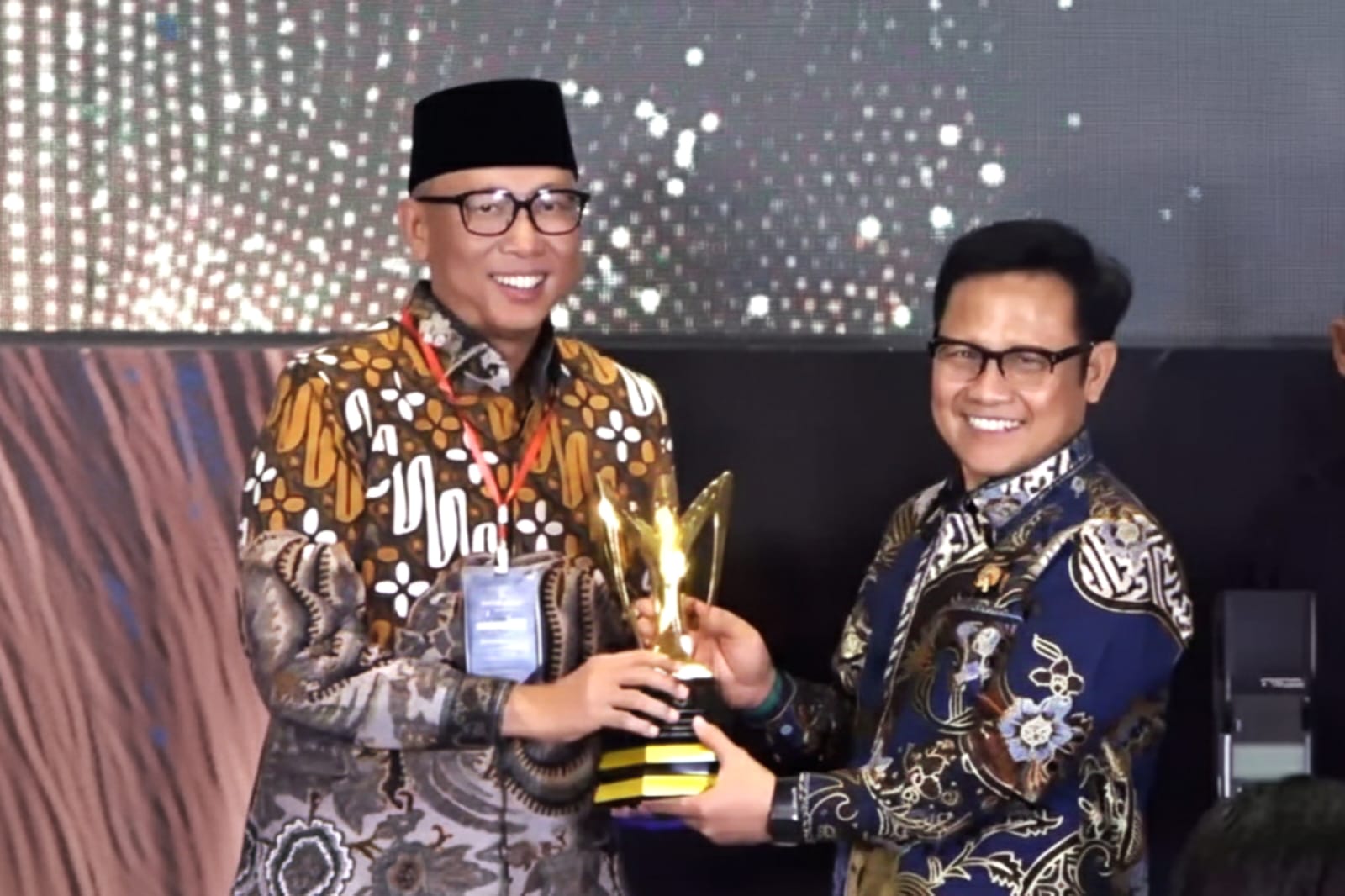 Selamat,! Pemprov Lampung Raih Mandaya Awards 2025