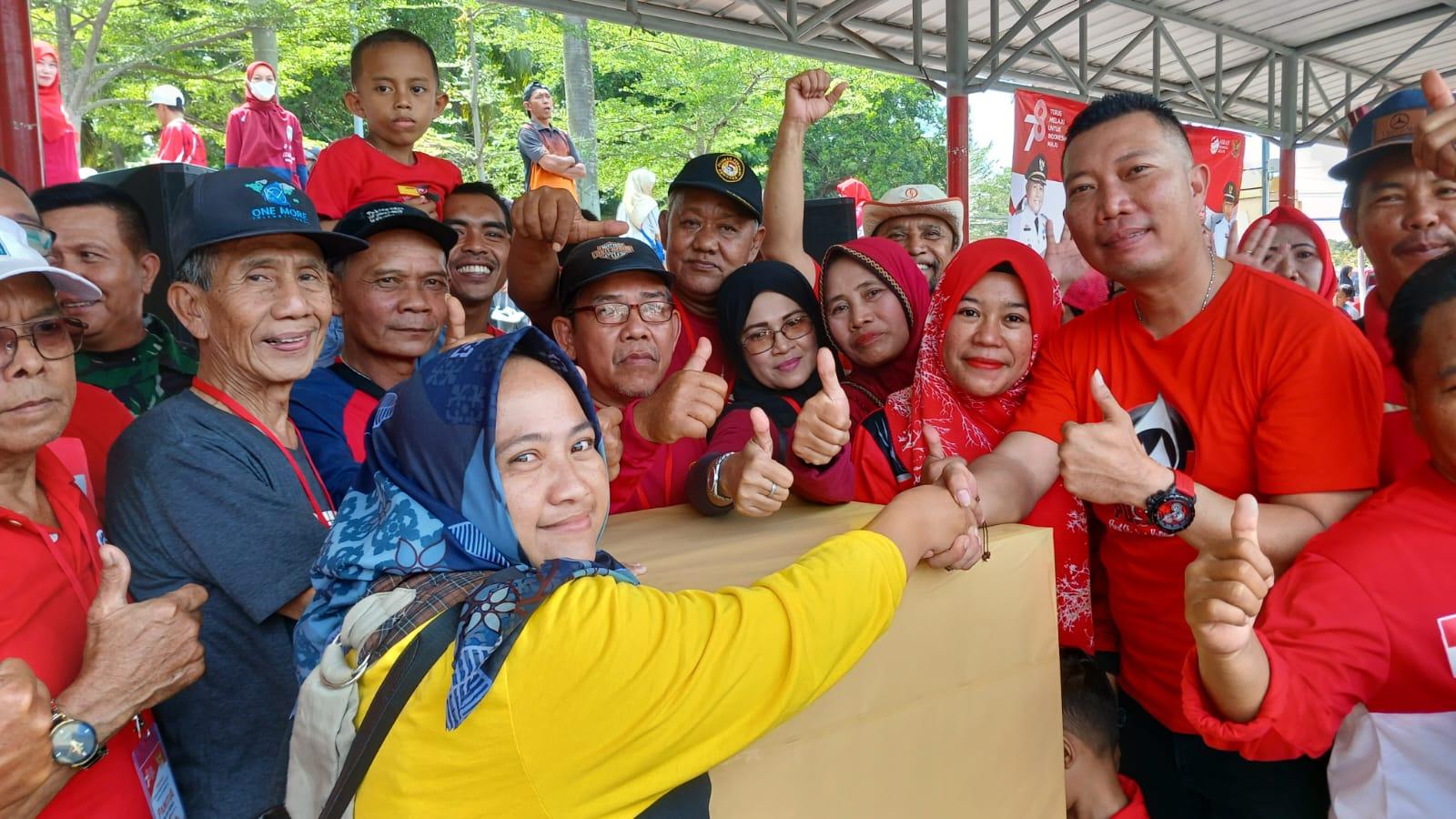 Jalan Sehat Meriahkan HUT Kelurahan Way Urang