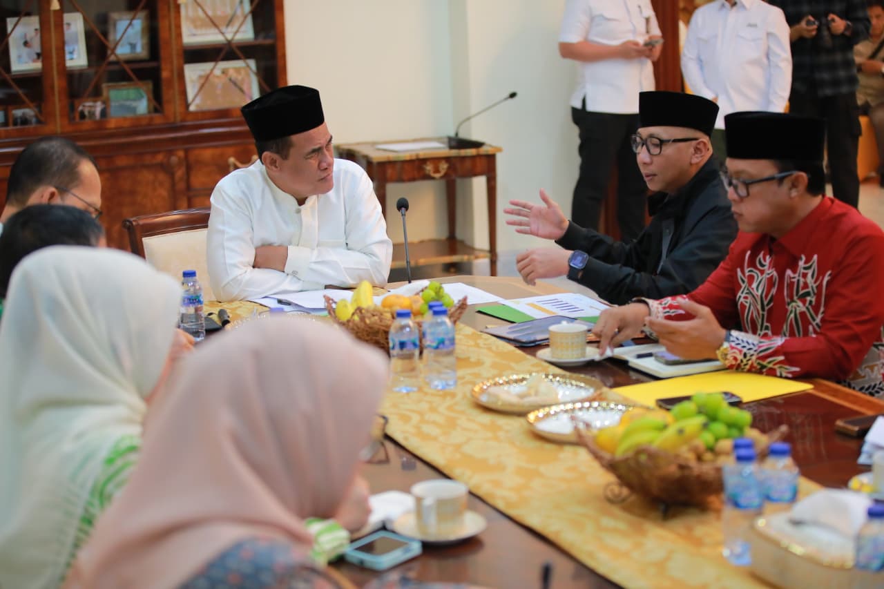 Gubernur Lampung Bersama 4 Bupati Temui Mentan, Perjuangkan Harga Singkong
