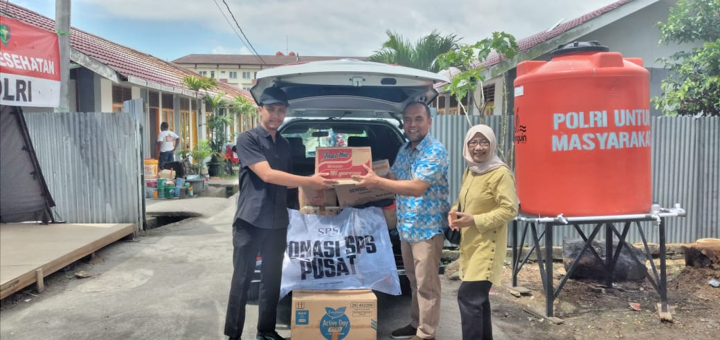 Korban Bencana Banjir dan Longsor di Sumbar Terima Bantuan dari SPS Pusat