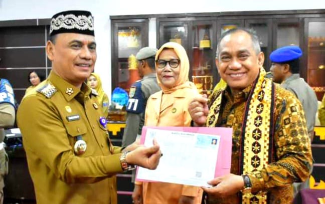 Pemkot Metro Lepas 42 ASN Purnatugas, Salah Satunya Kepala BKAD