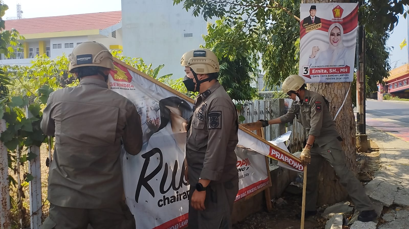 Pemkot Bandar Lampung Gandeng Bawaslu Tertibkan APK dan APS di Jalan Protokol