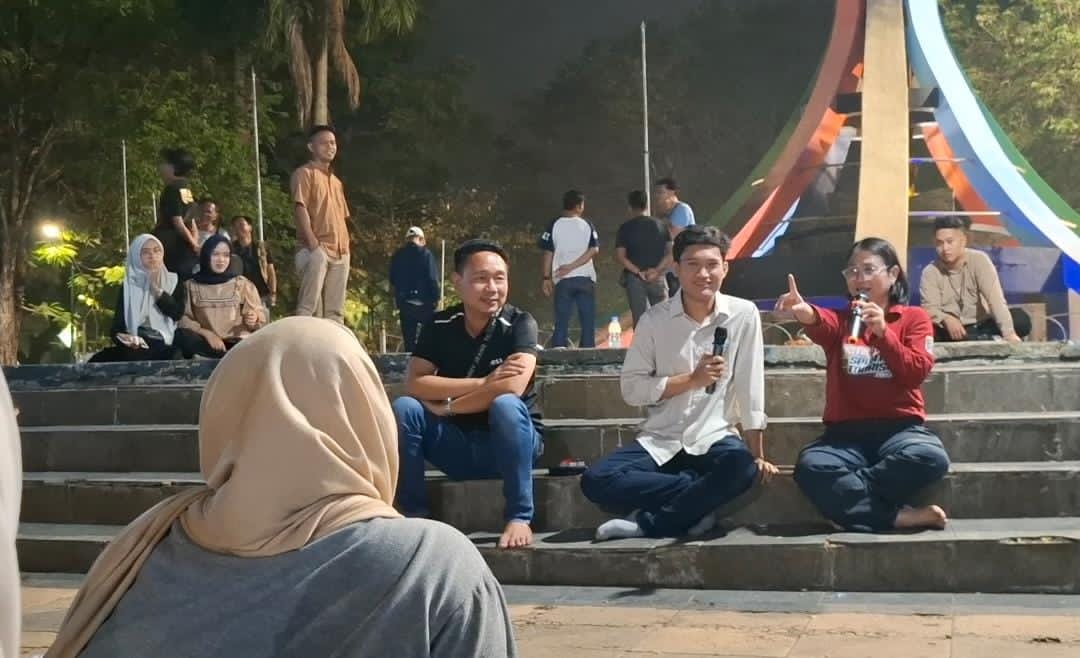 Eks Ketua BEM UGM Tiyo Ardiyanto Duduk Bareng Mahasiswa Metro dan DPRD, Kritisi Program MBG