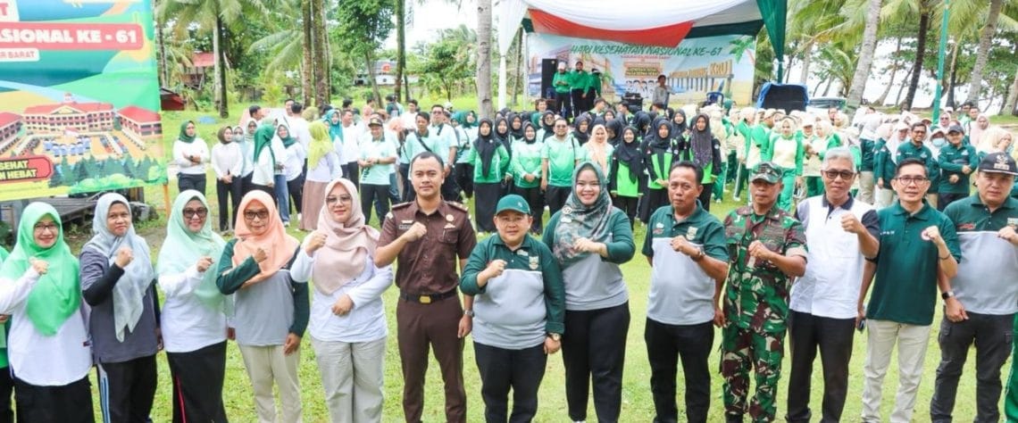 Hadiri Peringatan HKN ke 61, Wabup Irawan Topani Gelorakan Transformasi Kesehatan 