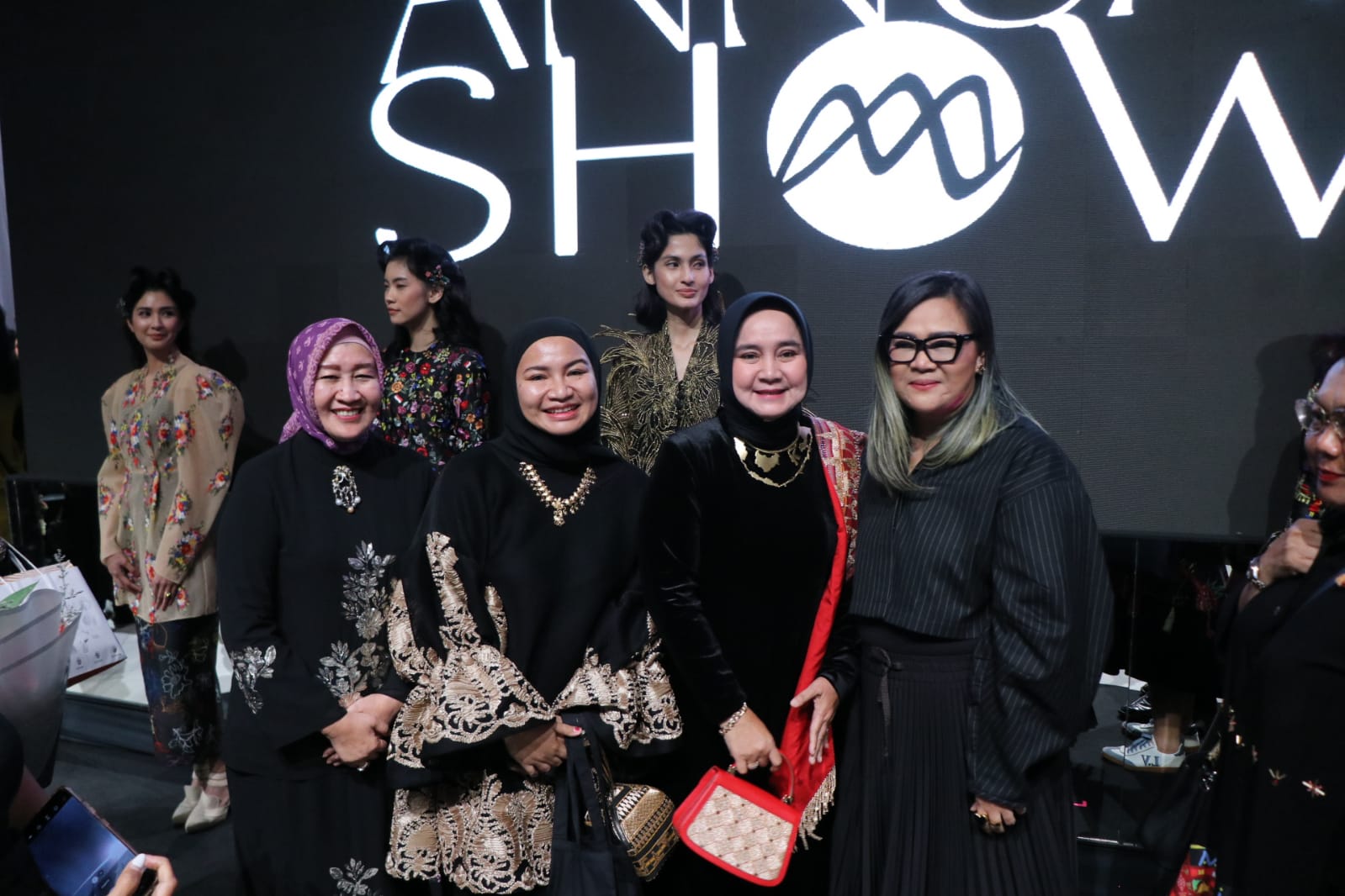Hasil Karya 2 Pengrajin Tapis Lampung di Perkenalkan di acara  Kulturibrasi Annual Show 2023 