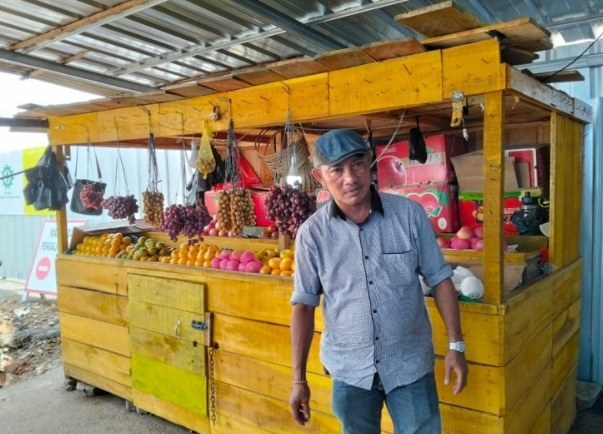Barang Dagangan Pedagang di TPS Pasar Ganepo Digasak Maling, Pengembang Cuek