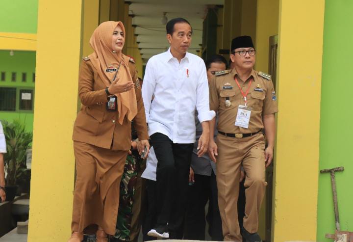 Presiden Jokowi Puji Sistem Pembelajaran SMA/SMK di Kota Metro