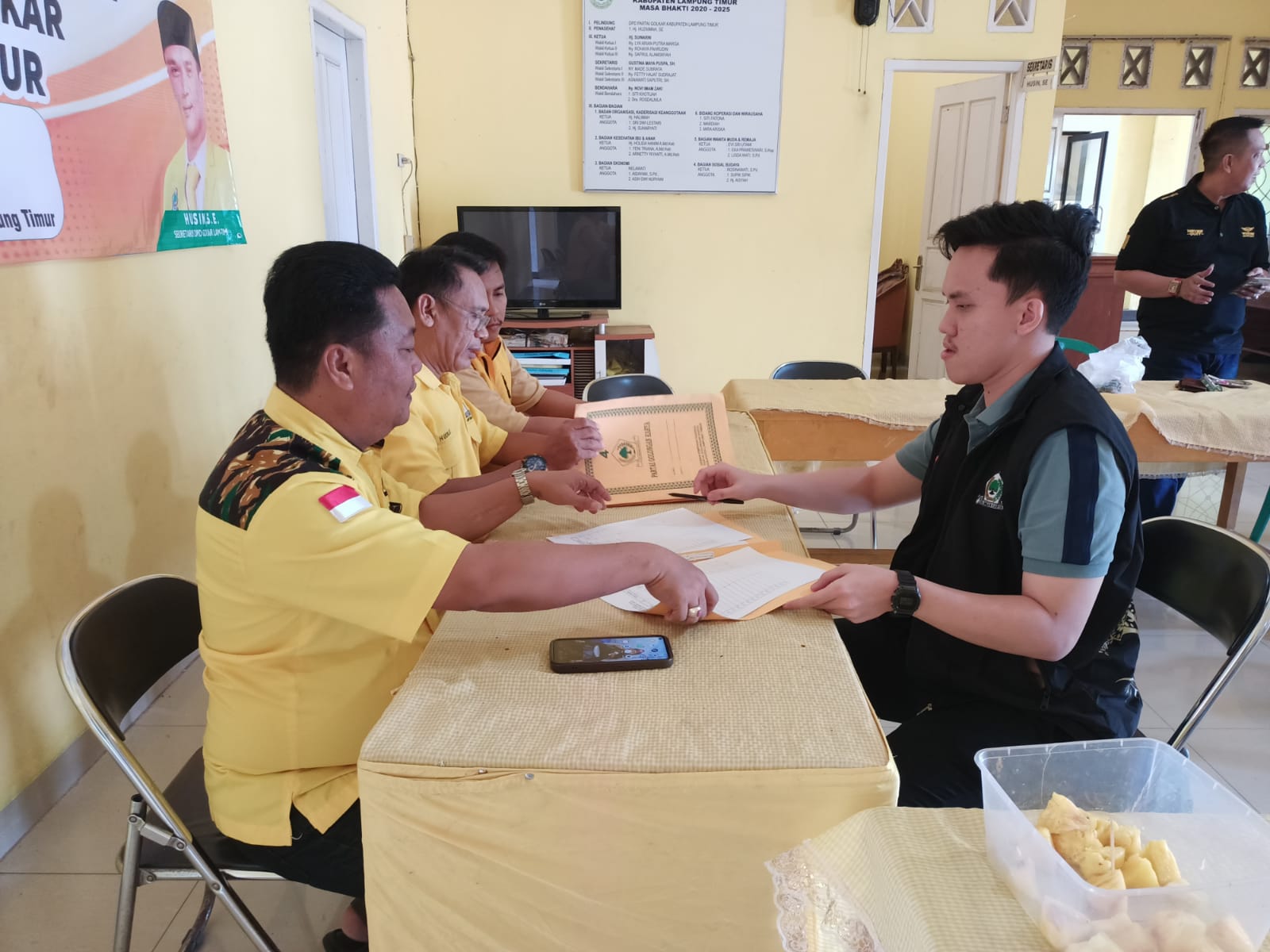 Adhitia Pratama Putra dari Wabup Lamtim Azwar Hadi Daftar Bacalon Ketua DPD II Golkar Lamtim