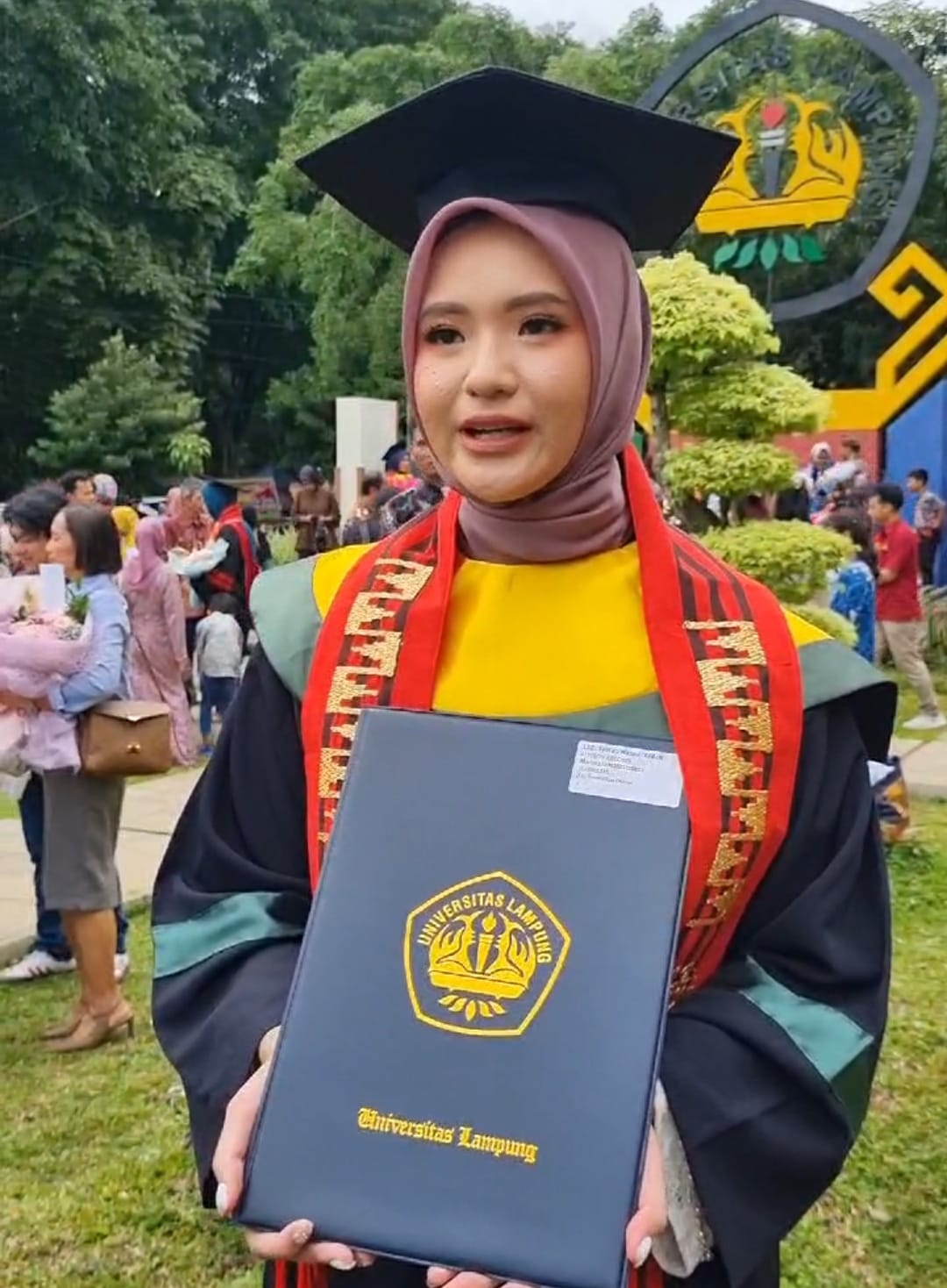 Satu Lagi Penerima Beasiswa Kedokteran Parosil Mabsus Diwisuda