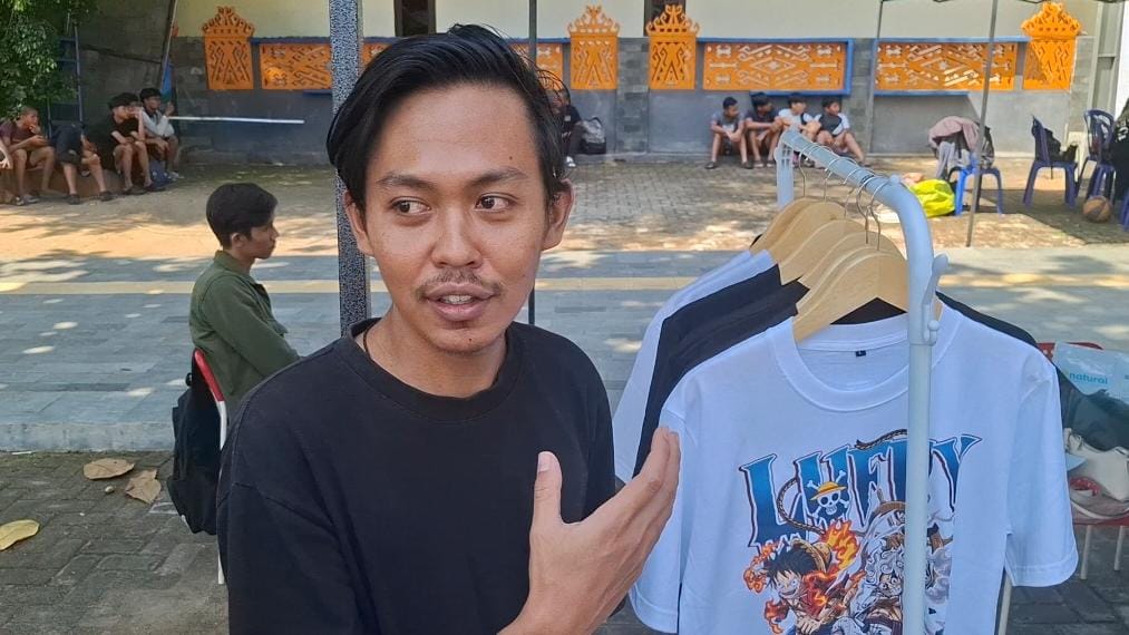 Anime One Piece Jadi Kontroversi, Pedagang Kaos di Kota Metro Malah Kebanjiran Pembeli