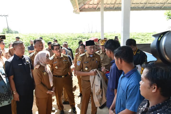 Kunker ke Lampura, Gubernur Lampung Launching Program Desaku Maju di Desa Wonomarto