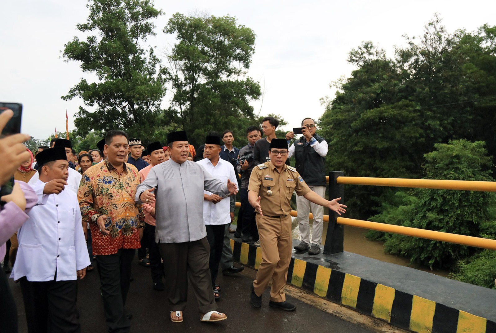 Gubernur Arinal Resmikan Jembatan Way STKIP-PGRI Metro