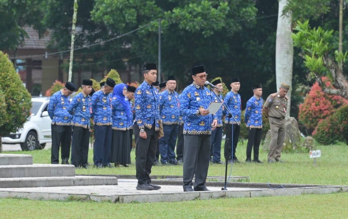 Jelang Purna Tugas, Pj Bupati Nukman Pamitan ke Pegawai Pemkab Lambar