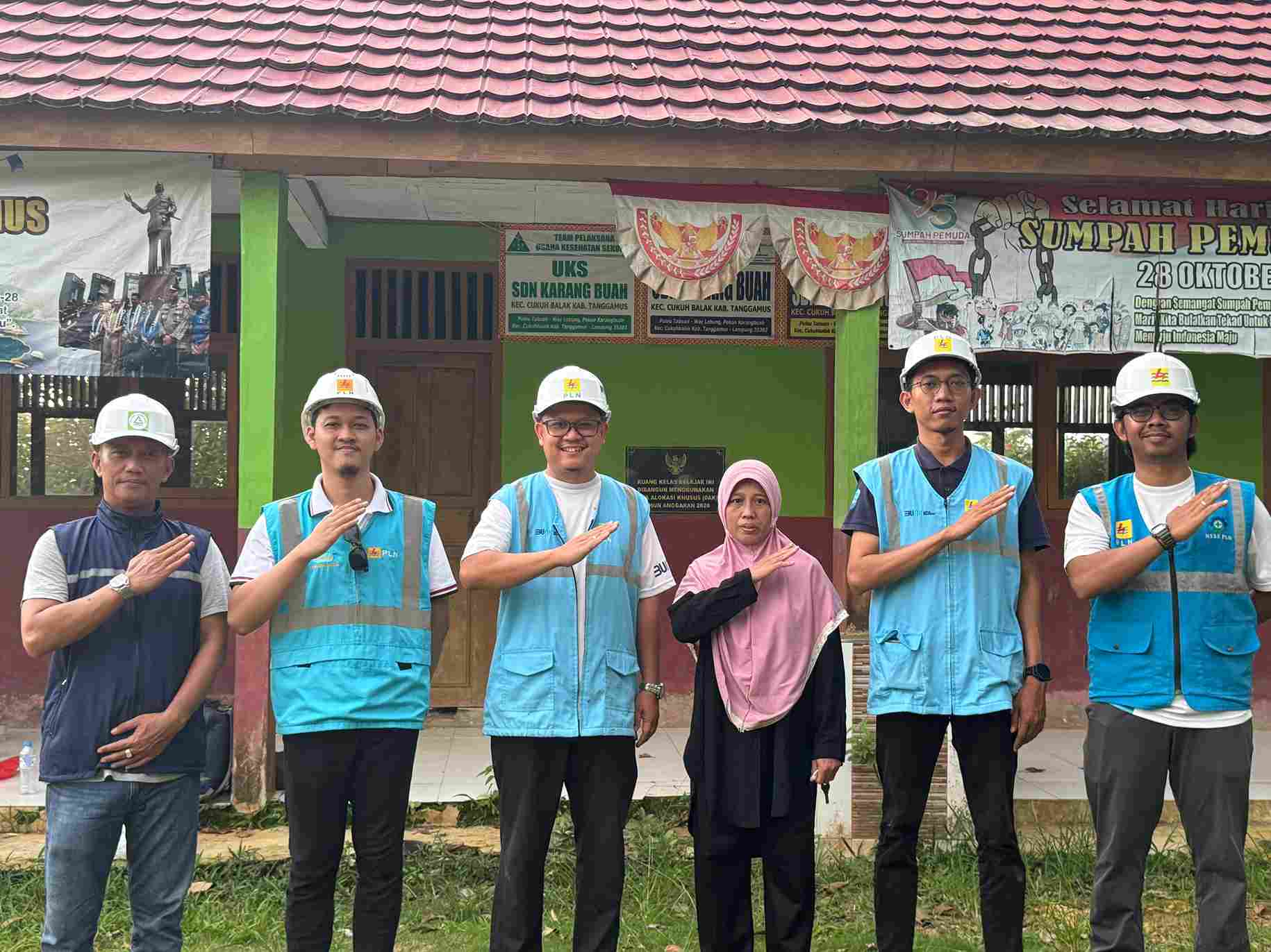 PLN Terangi Negeri, Cerdaskan Generasi: Cahaya Kemerdekaan SuperSUN Hadir Perdana di Pulau Tabuan Lampung