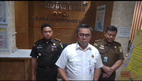 Ayoo? Giliran Desyadi Mantan Kepala BPKAD Lampura Diperiksa Penyidik Kejari, 