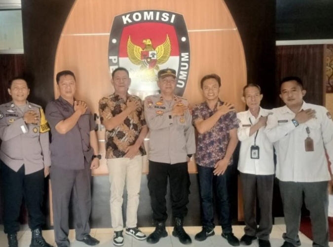 Colling Sistem Jelang Pemilu 2024 Jajaran Polres Lampura Kunjungi KPU