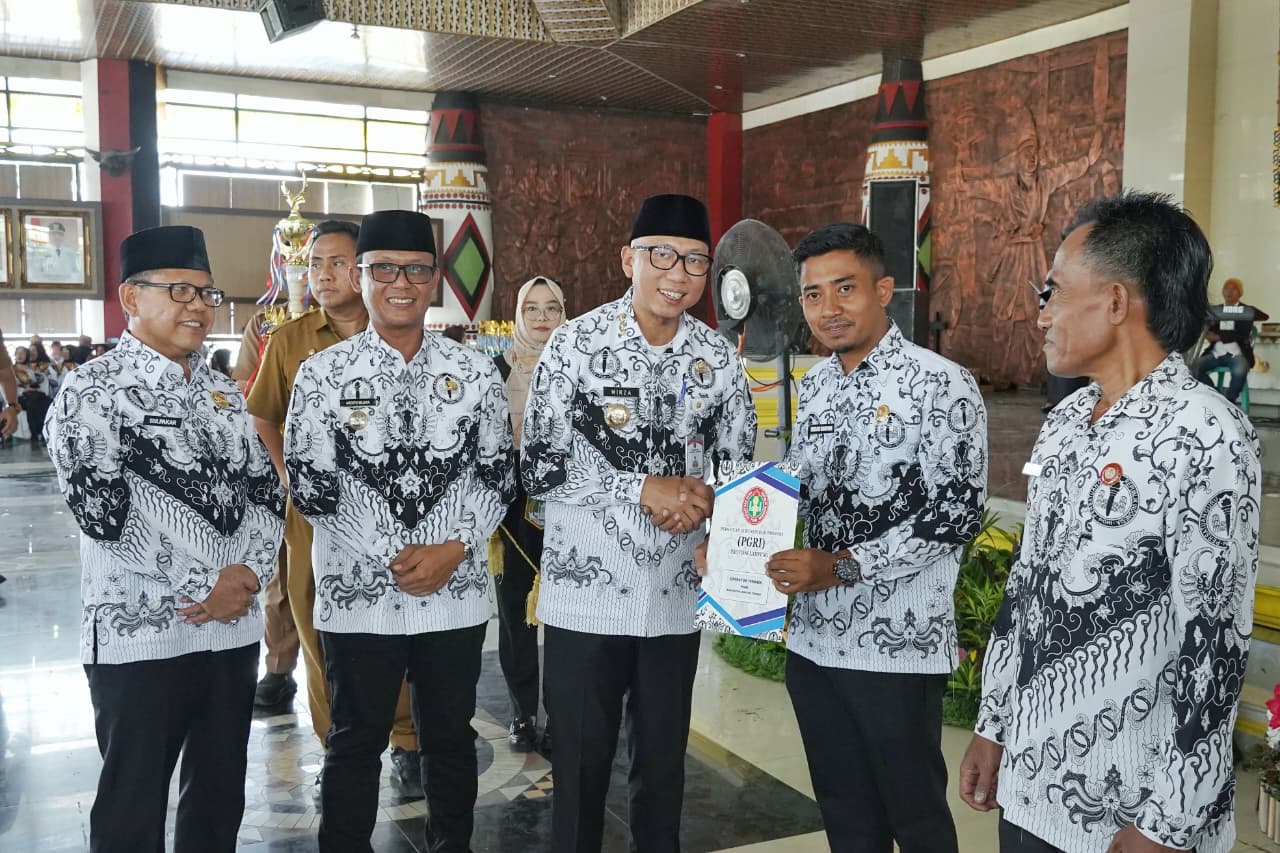 Gubernur Lampung Mirza Siapkan Pergub Perlindungan Guru