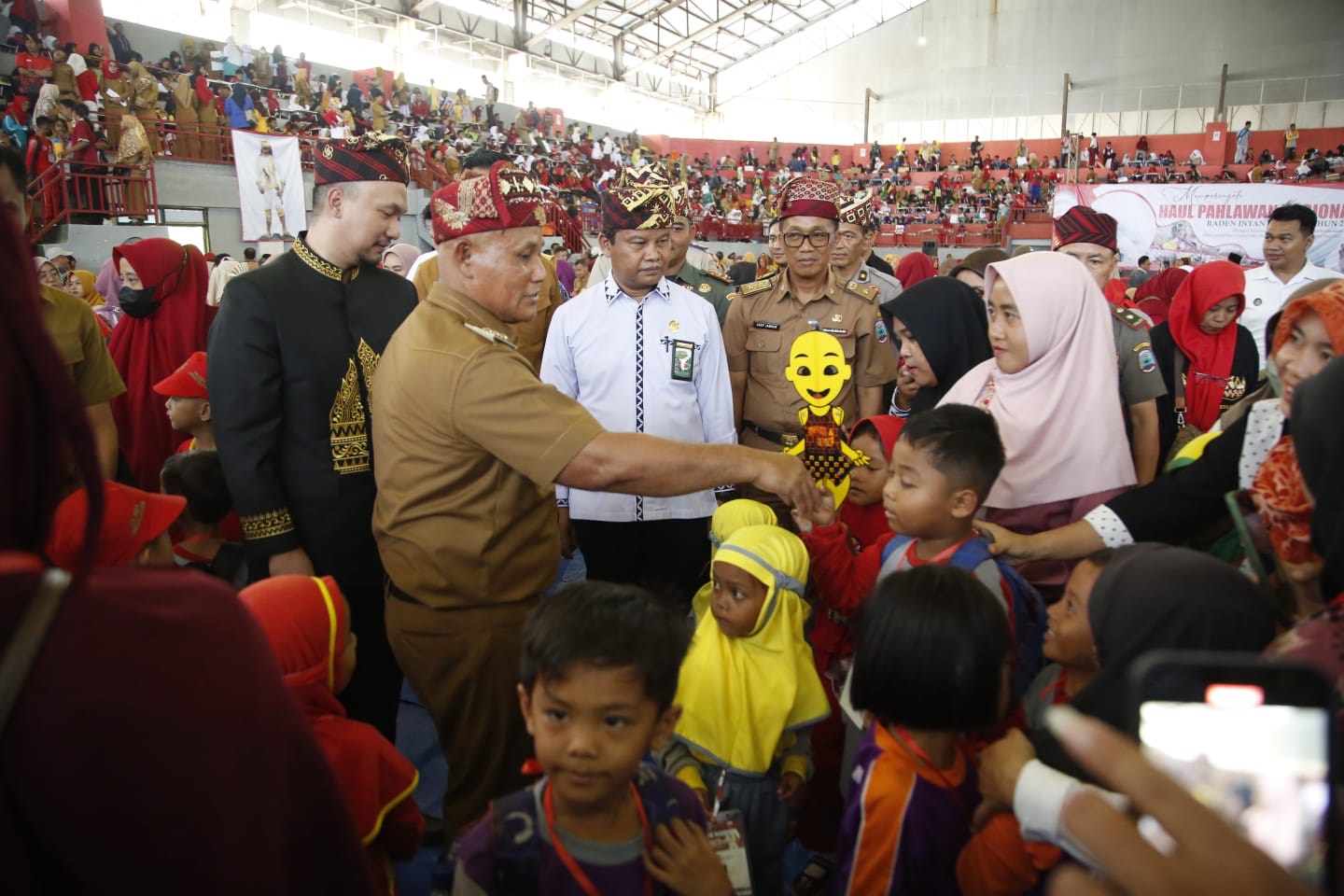 Haul Radin Inten II dari Ziarah hingga Melukis