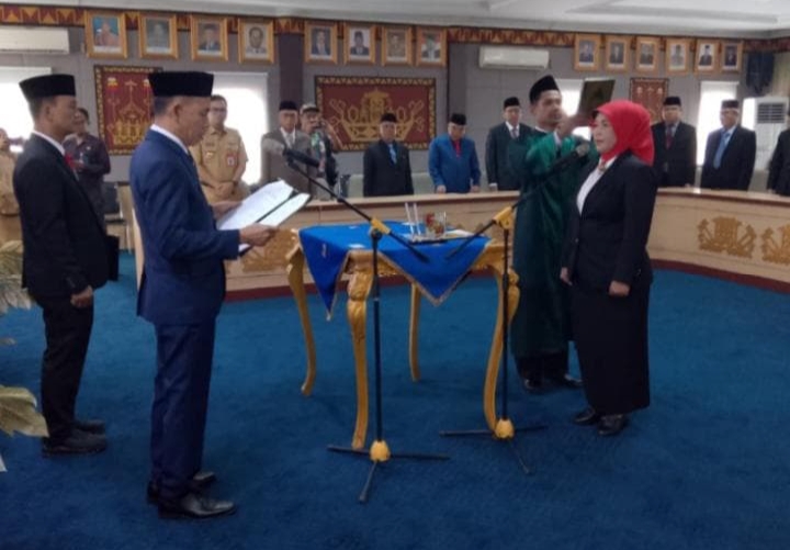 Dina Prawitarini Jabat Pj Sekda Lampura