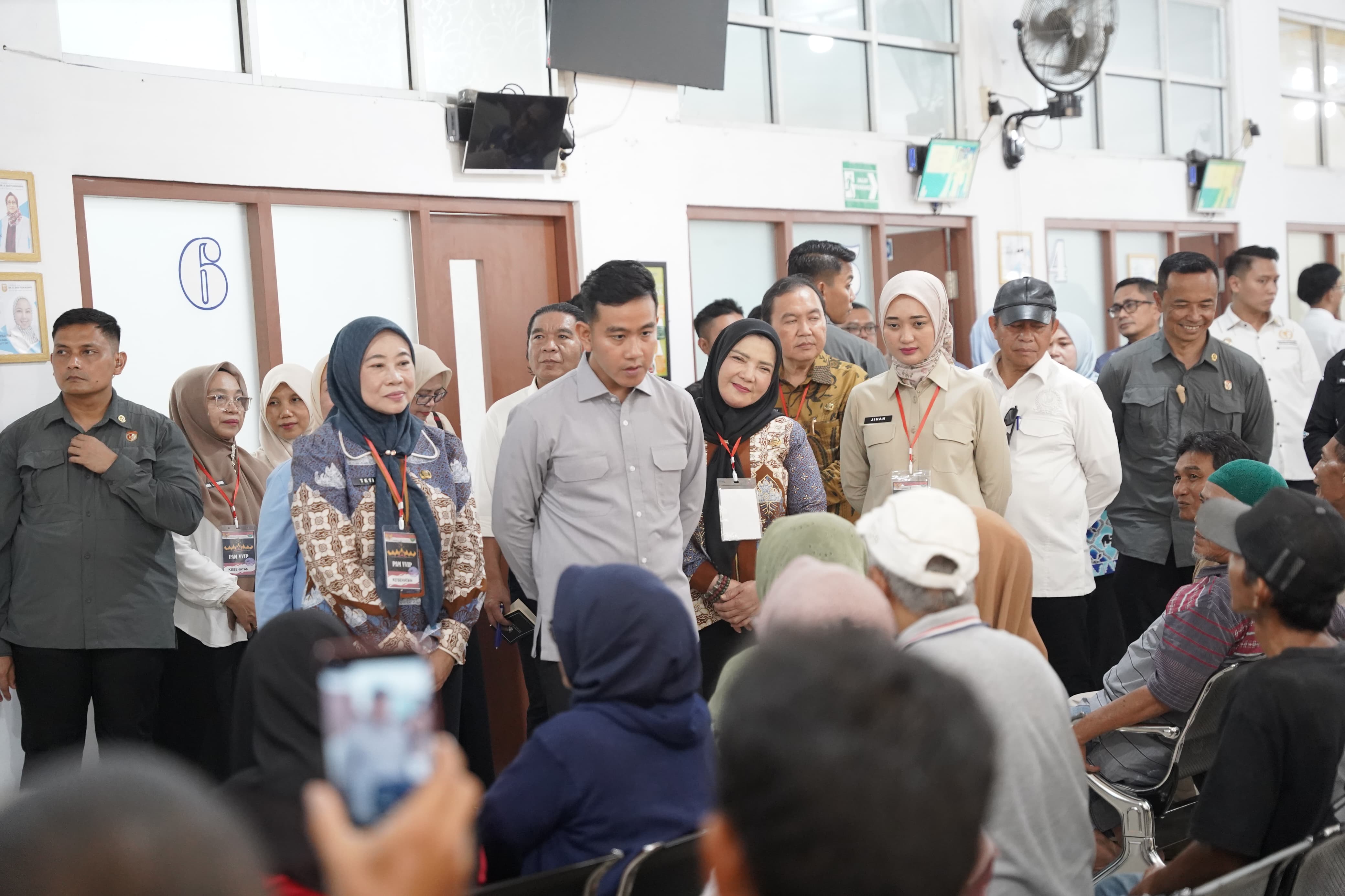 Walikota Eva Sambut Wapres Gibran Saat Kunjungi RSUD dr. A. Dadi Tjokrodipo