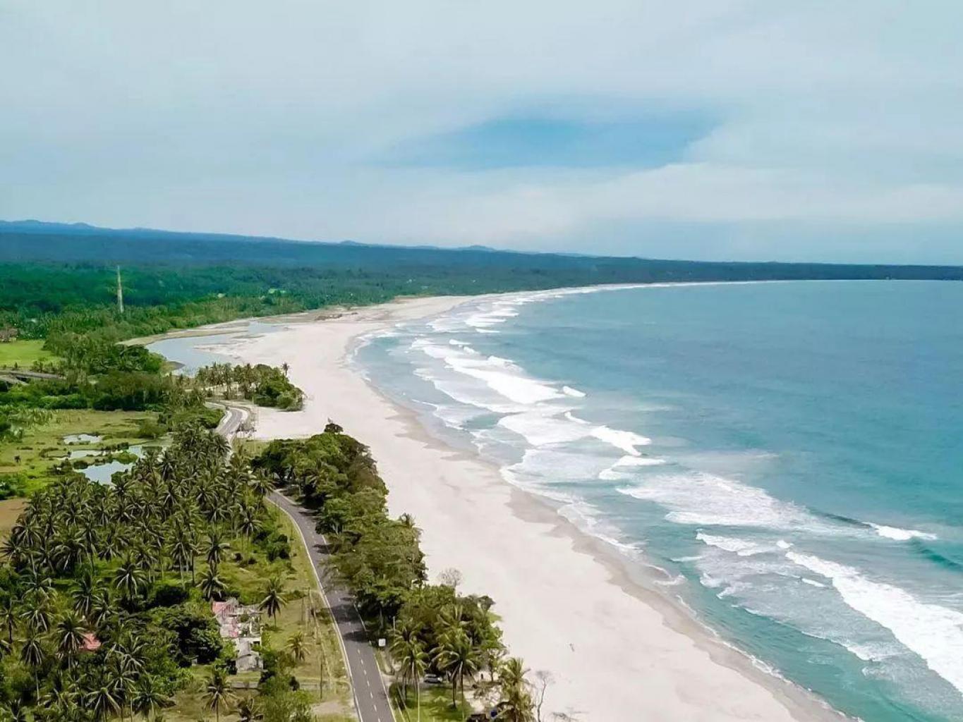 Pantai Mandiri, Pesisir Barat Surga nya Peselancar