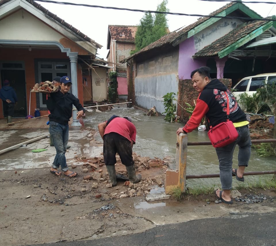 Pemkot Bandar Lampung Perbaiki Talud Jebol dan Tembok Warga di Tanjung Senang