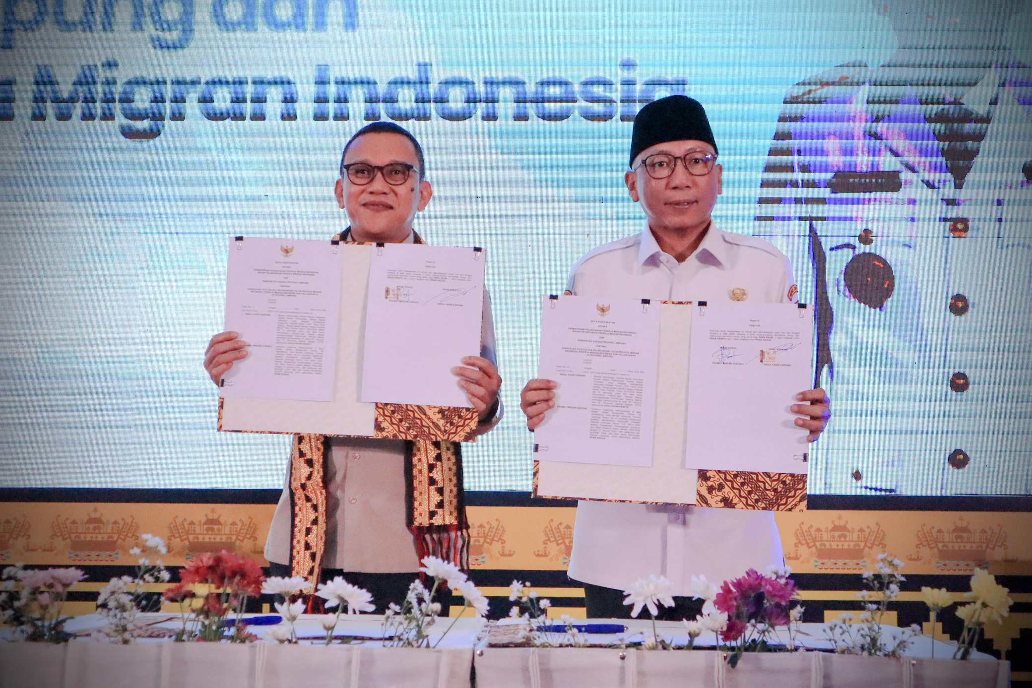 Menteri P2MI dan Gubernur Lampung Teken MoU Program Kelas Migran Vokasi