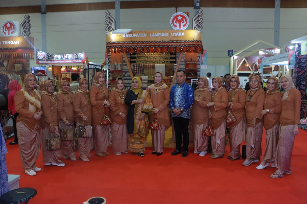 Pameran Handicraft Trade Fair Inacraft 2024 Resmi Dibuka, Kain Tapis Jadi Produk Unggulan Pemkab Lampura